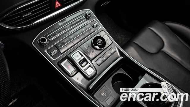 Hyundai Santafe 2021 — photo 12