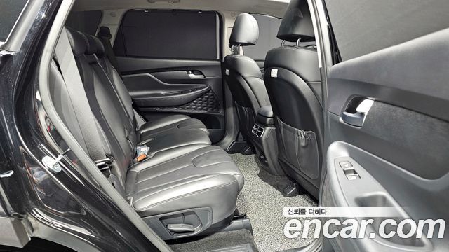 Hyundai Santafe 2021 — photo 18