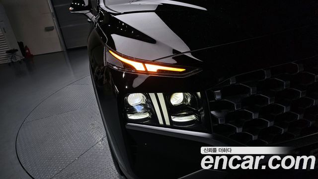 Hyundai Santafe 2021 — photo 8