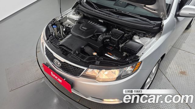 Kia Porte 2012 — photo 6