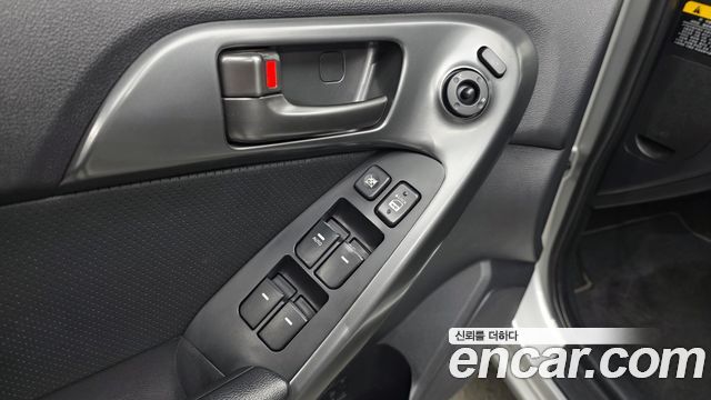 Kia Porte 2012 — photo 13