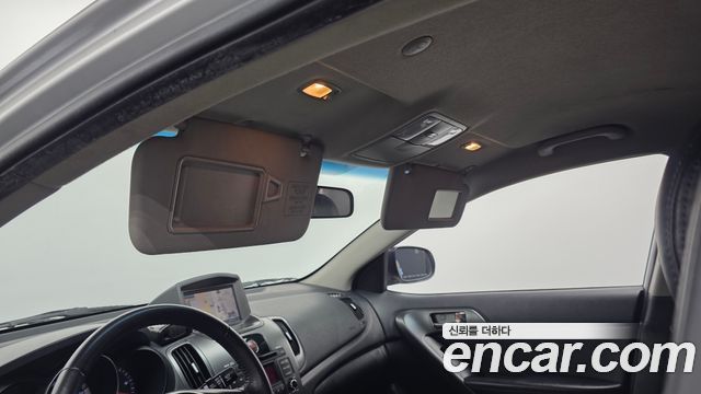 Kia Porte 2012 — photo 19