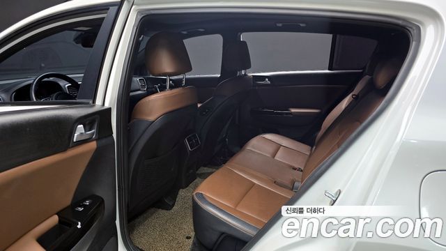 Kia Sportage 2019 — photo 11