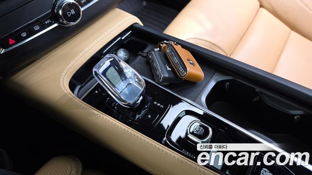 Volvo XC90 2024 — photo 12
