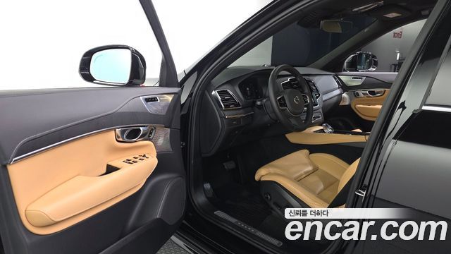 Volvo XC90 2024 — photo 13