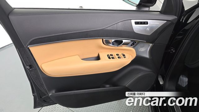 Volvo XC90 2024 — photo 14