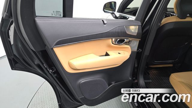 Volvo XC90 2024 — photo 15