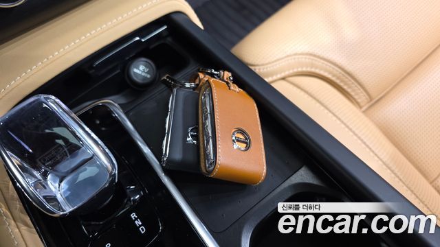 Volvo XC90 2024 — photo 29
