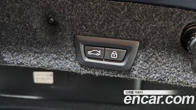 BMW 5-Series 2014 — photo 20