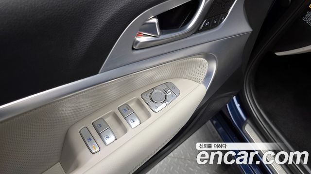 Genesis G70 2020 — photo 13