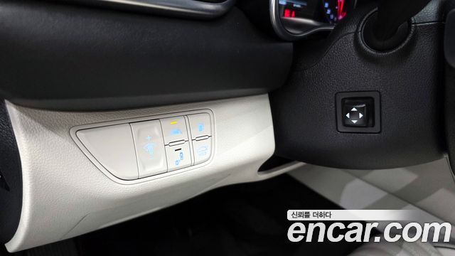 Genesis G70 2020 — photo 14
