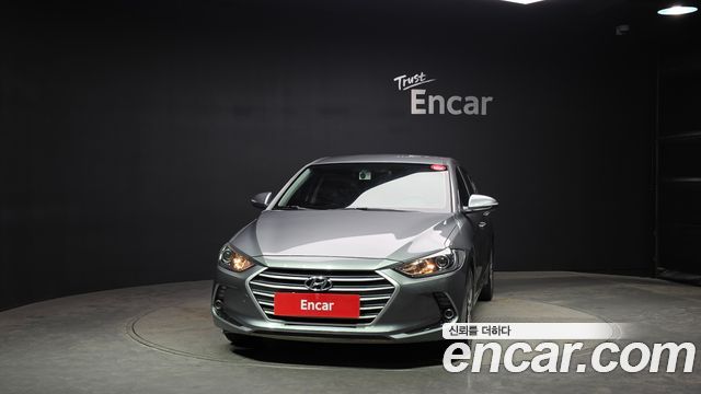 Hyundai AVANTE 2018 — photo 3