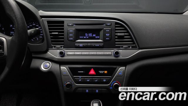 Hyundai AVANTE 2018 — photo 20
