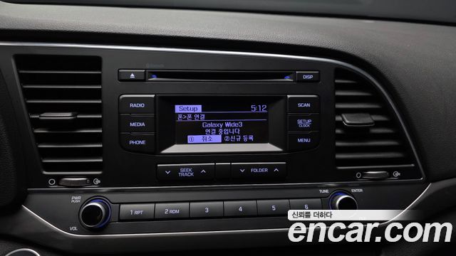 Hyundai AVANTE 2018 — photo 21