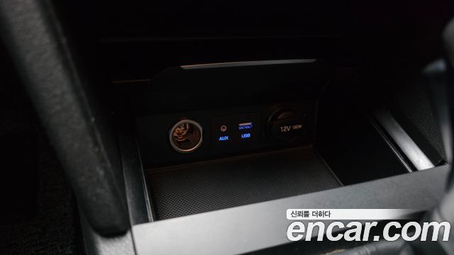 Hyundai AVANTE 2018 — photo 28