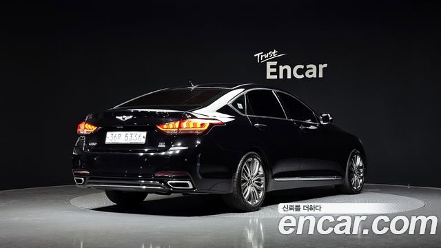 Genesis G80 2017 — photo 2