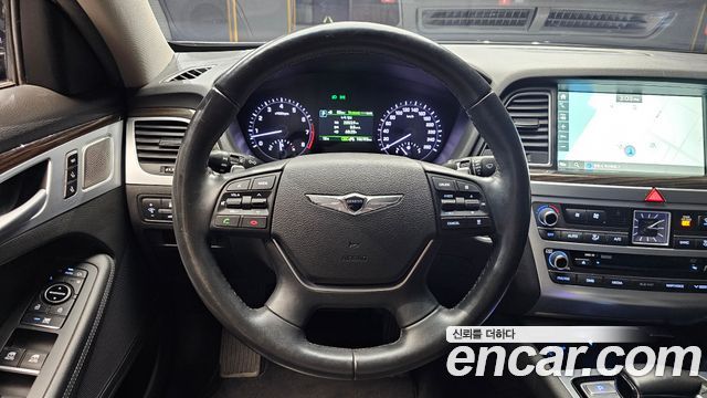Genesis G80 2017 — photo 13