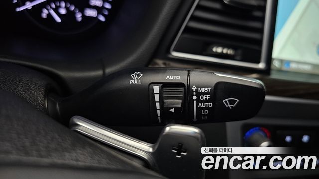 Genesis G80 2017 — photo 18