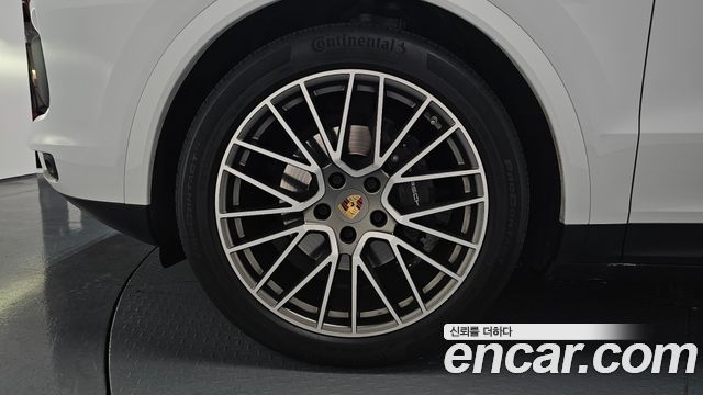 Porsche Cayenne 2023 — photo 5