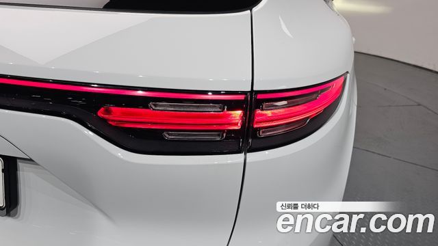 Porsche Cayenne 2023 — photo 9