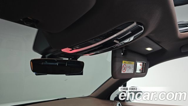 Porsche Cayenne 2023 — photo 32