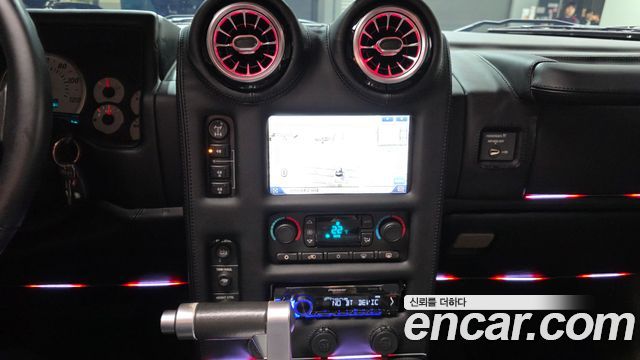 Hummer H2 2003 — photo 16