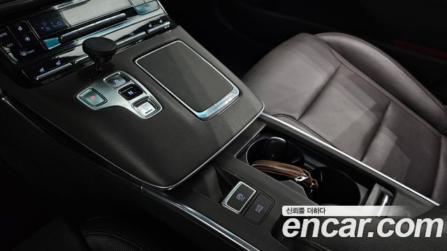 Hyundai Grandeur 2022 — photo 9