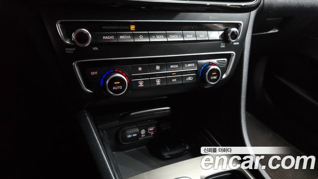 Kia K5 2020 — photo 24