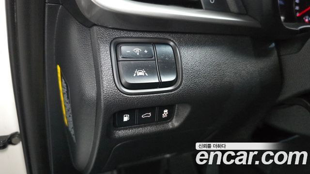 Kia K5 2020 — photo 25