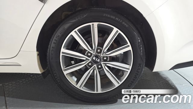 Kia K5 2020 — photo 7
