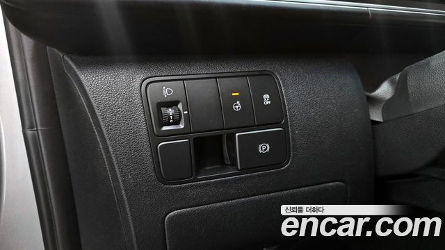 Hyundai Staria 2023 — photo 23