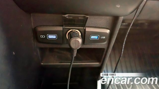 Hyundai Staria 2023 — photo 32