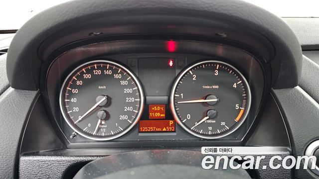 BMW X1 2012 — photo 8