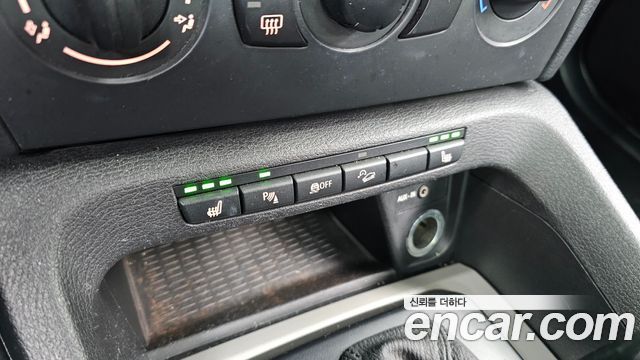 BMW X1 2012 — photo 18