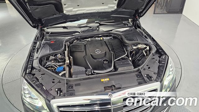 Mercedes-Benz S-Class 2019 — photo 6