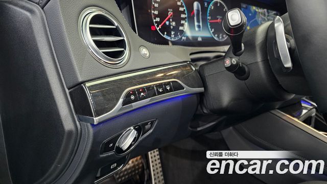 Mercedes-Benz S-Class 2019 — photo 15