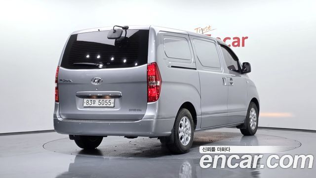 Hyundai Starex 2014 — photo 2