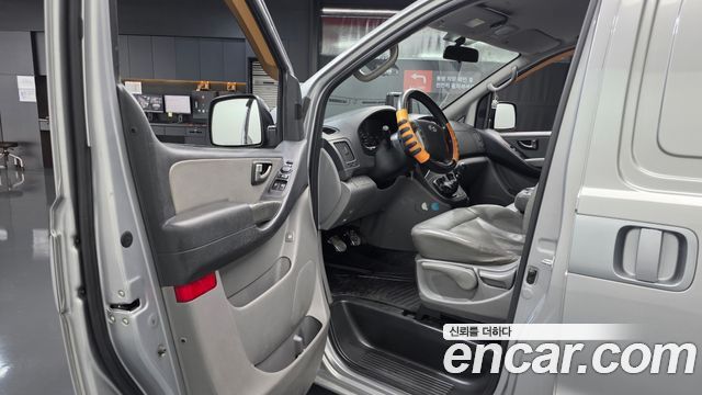Hyundai Starex 2014 — photo 13