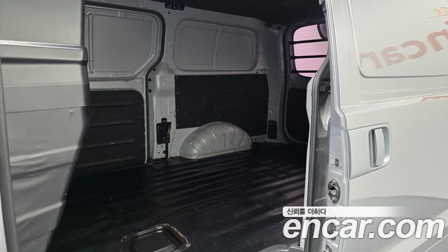 Hyundai Starex 2014 — photo 17