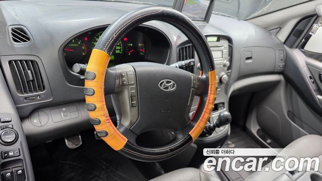 Hyundai Starex 2014 — photo 19