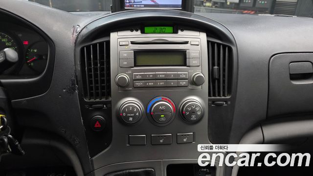 Hyundai Starex 2014 — photo 20