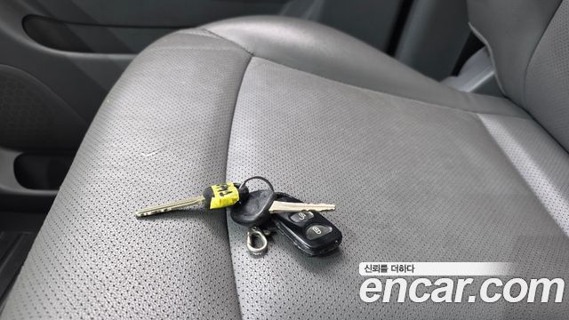 Hyundai Starex 2014 — photo 23