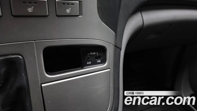 Hyundai Starex 2014 — photo 25
