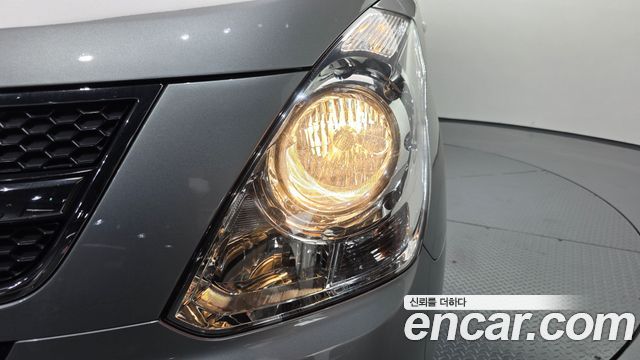 Hyundai Starex 2014 — photo 8