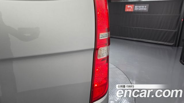Hyundai Starex 2014 — photo 9