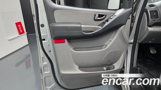 Hyundai Starex 2014 — photo 14