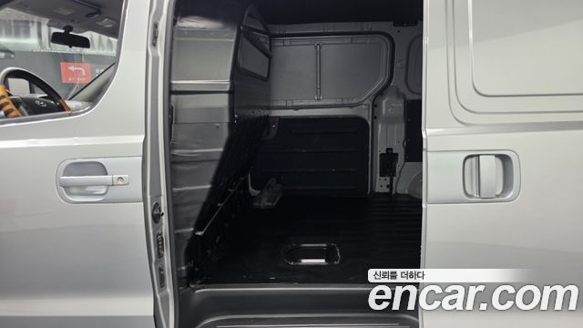 Hyundai Starex 2014 — photo 16