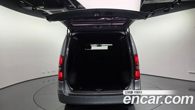 Hyundai Starex 2014 — photo 31