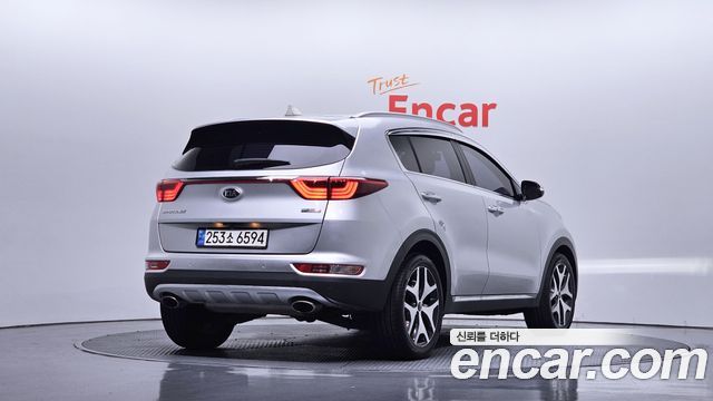 Kia Sportage 2017 — photo 2