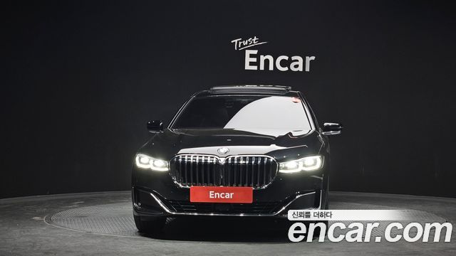 BMW 7-Series 2021 — photo 3